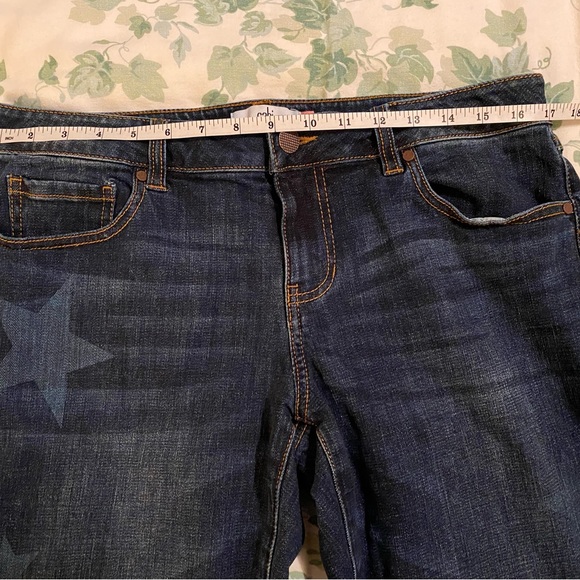 CAbi 3937 Slim Boyfriend Jeans Star Print Celebrity Wash Raw Hem - Picture 9 of 15